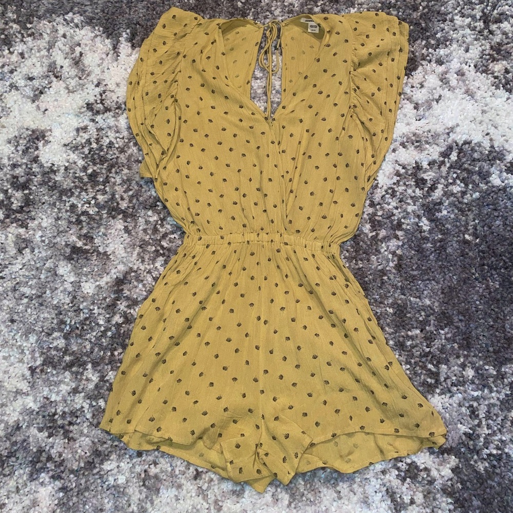 Mustard Yellow With Black Design Romper!!☀️😎